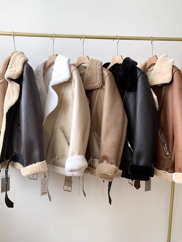 Spanish Dan~ New Winter Product, Stylish Shearling Integrated Thickened Lamb Wool Fleece-Lined Motorcycle Jacket for Women Spanish Dan~ New Winter Product, Stylish Shearling Integrated Thickened Lamb Wool Fleece-Lined Motorcycle Jacket for Women