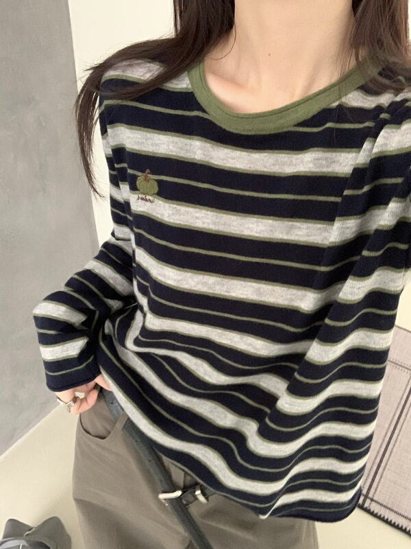 2026 Early Autumn Korean Style Color-Blocking Round Neck Striped Merino Wool Knit Sweater for Women with Embroidery, Loose Long-Sleeve Base Shirt