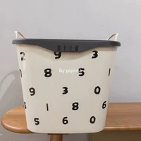 Черно -белый номер/модель черной крышки