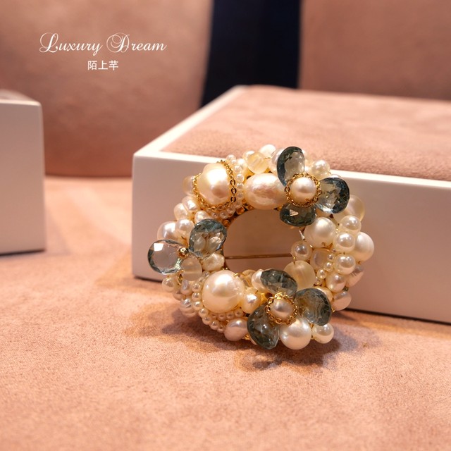 Mo Shangqian Pearl Brooch Women's High-end Retro Elegant Temperament Niche Coat Sweater Cardigan Corsage Pin Accessories