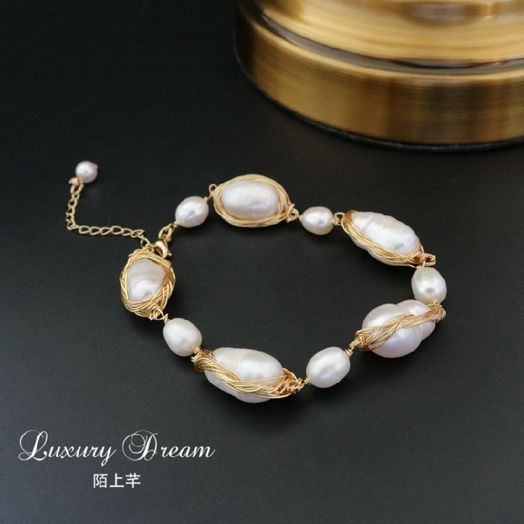 Thiết kế ban đầu Vòng tay nữ thời trang nữ 2018 mới Trang sức Baroque Phụ kiện vòng tay ngọc trai đá moonstone