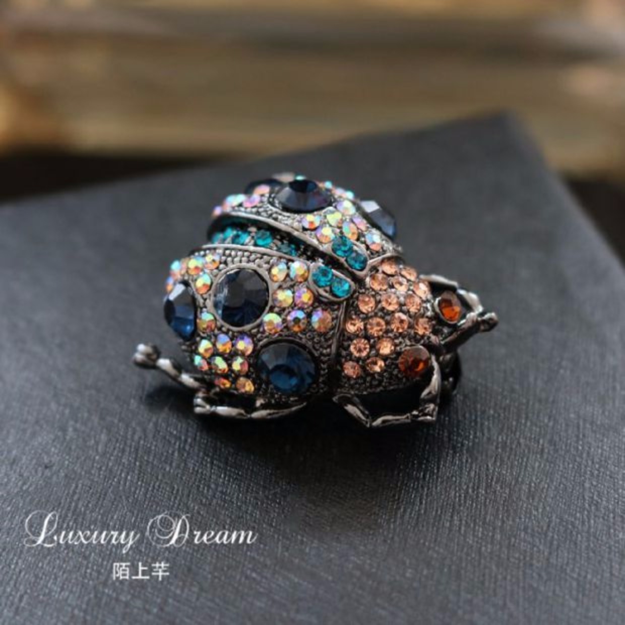 Áo sơ mi trâm cài, nữ chống ánh sáng, khóa cổ áo, pin trang trí hoạt hình sáng tạo hoang dã dễ thương huy hiệu, trang sức nhỏ phụ kiện cài áo vest nữ