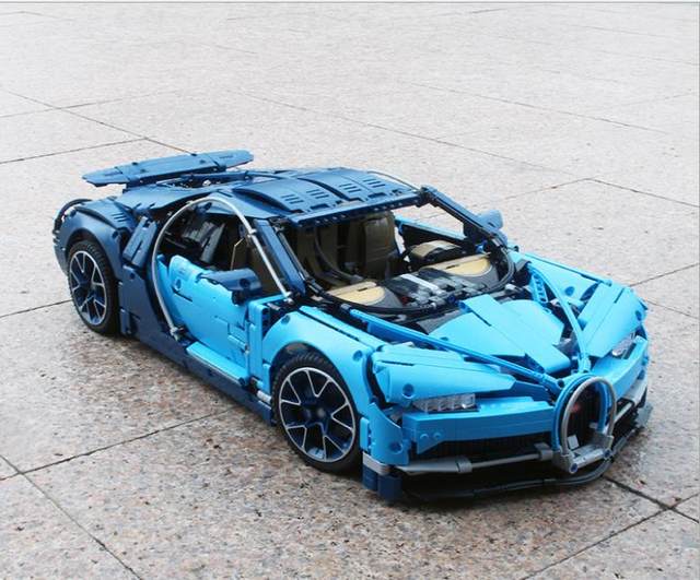 Adult difficult children's toy Bugatti large-scale plug-in building blocks RSR Lambo remote control sports car