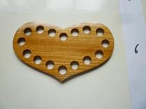 (Wooden) Several high-quality hardwood cross embroidery line Peach heart-shaped winding board(14-16 holes)