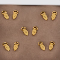 10 позолоченных пряжек