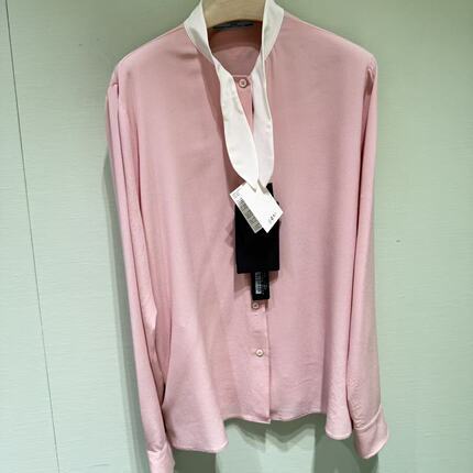 Gn in Stock Prada Women's Pink Silk Shirt with Triangular Logo on the Back P442H 15g3 F0E18