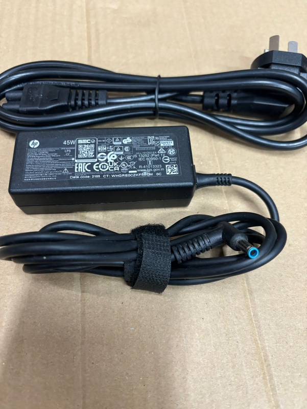 Original Hp Tpn-Ca14 45W Power Adapter 19.5V2.31A 45W Charger with Blue Port and Pin Original Hp Tpn-Ca14 45W Power Adapter 19.5V2.31A 45W Charger with Blue Port and Pin