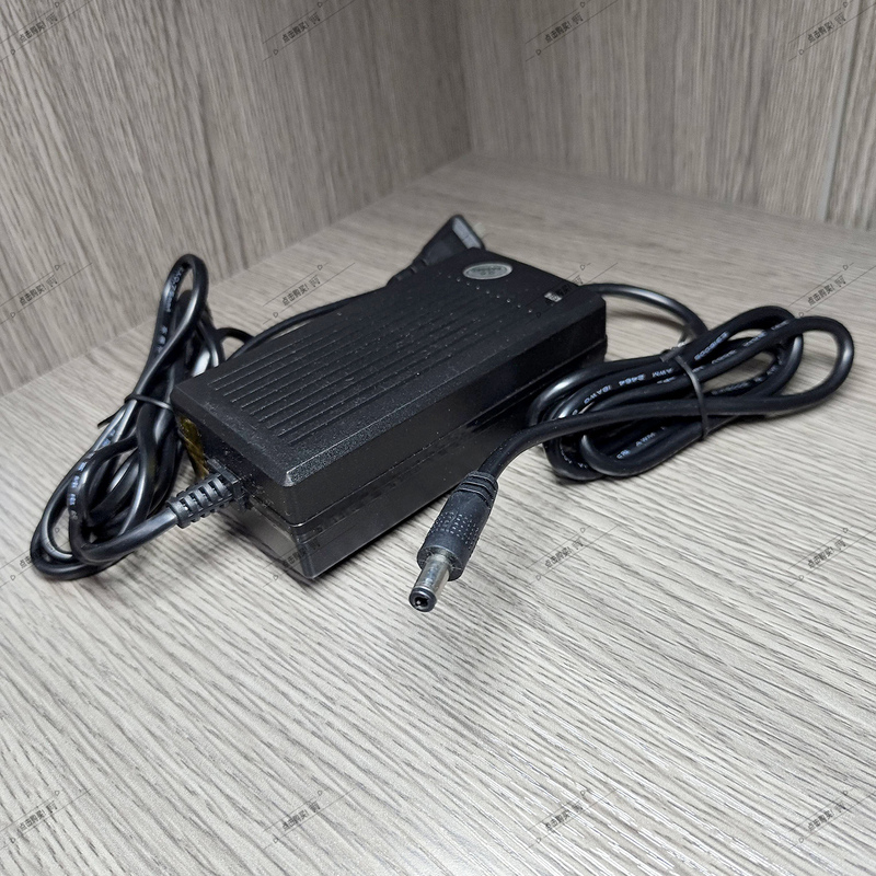 Suitable for Sw2600A 30V Power Cord Szsw2601 High-Intensity Work Light Szsw2950Dc Round Charger