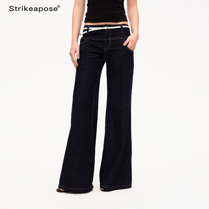 Strike a Pose Mid-Rise Vintage Jeans with a Versatile Design, Slim Fit, Slightly Stretchy, Floor-Length Flared Pants