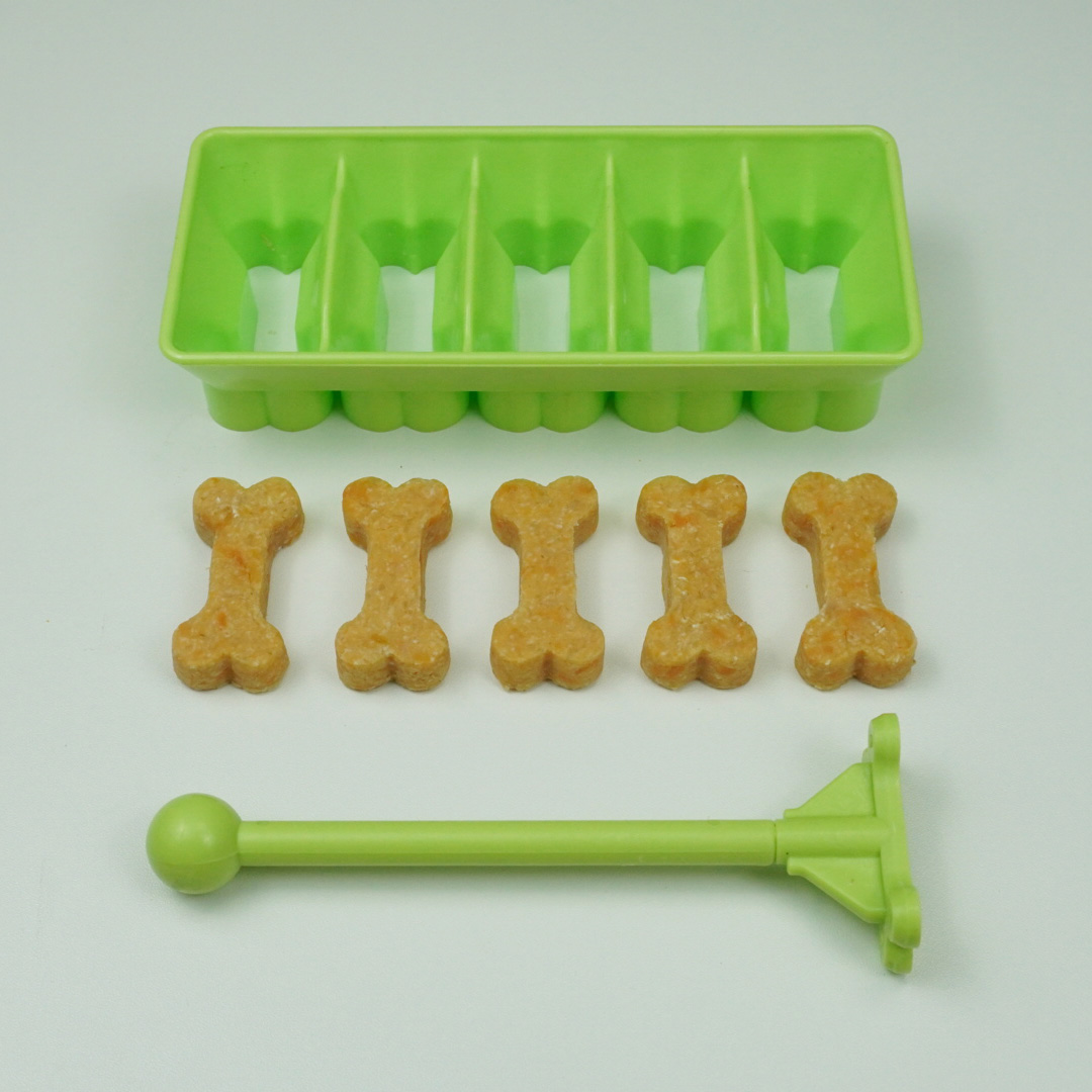 Biscuit mold Dog bone mold Three-dimensional cartoon biscuit mold Baking tools Non-stick easy to separate pet mold