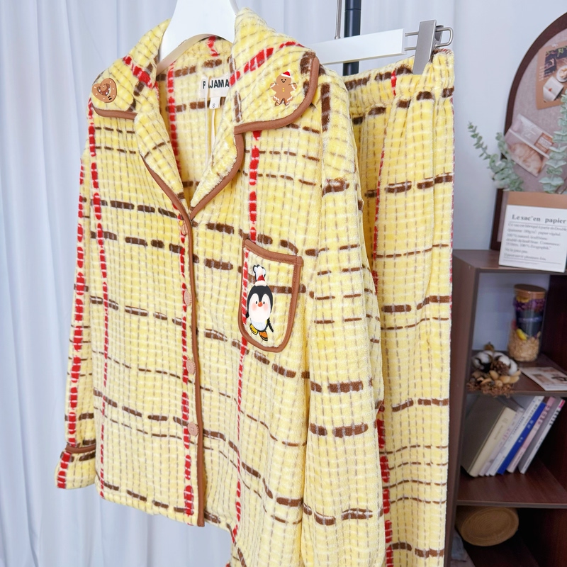 Winter Beast Flannel Loungewear Set Cute Plaid Warm Pajamas Can Be Worn Outside