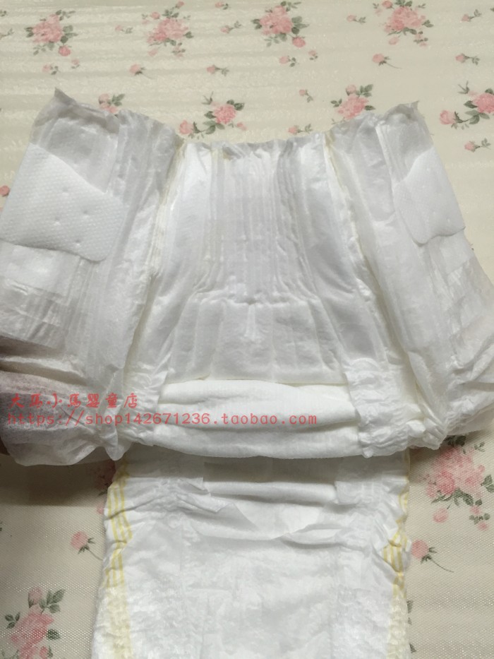 Tã mềm tình yêu siêu mỏng S42M36L30XL24 Tã siêu mỏng không kéo quần tã đặc biệt ưu đãi tã quần huggies size l