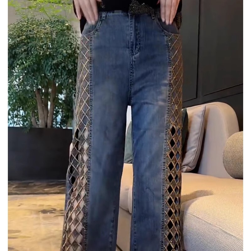 European-Style Heavy-Duty Rhinestone Hollow-Out Checkered Embroidery Straight-Leg Pants, New Summer High-Waisted Fashionable Versatile Cropped Jeans