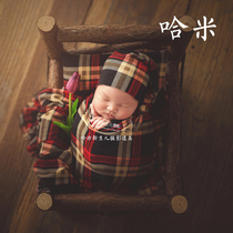 Hami Newborn Photographic Props England Suit (Hat Pillow Wrap)