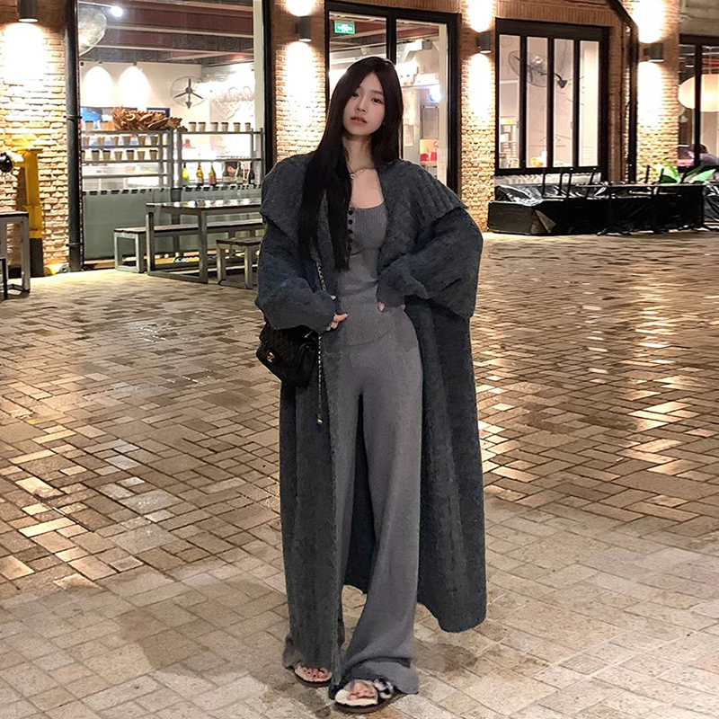 Lapel Long Over-The-Knee Oversized Sweater Coat for Women 2026 Early Spring New Style Lazy Atmosphere Knitted Cable Cardigan Lapel Long Over-The-Knee Oversized Sweater Coat for Women 2026 Early Spring New Style Lazy Atmosphere Knitted Cable Cardigan
