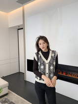 K sister (Yunduo vest) 18 40 wool blended heavy industry jacquard drum wave craft knitted vest women