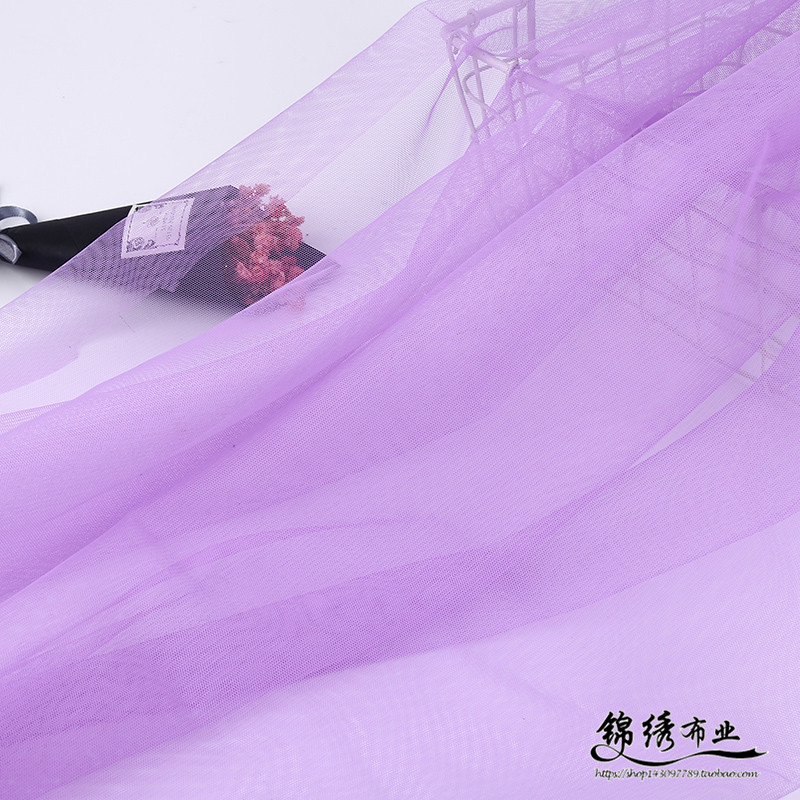 36A底布加密软网纱布料女连衣裙：揭秘婚纱纱裙背后的梦幻材质