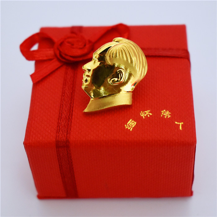 Mao main portrait like Zhang Weiren head commemorative medal Mao Grandpa Brooch badge badge gold plated diameter 2.2CM with box