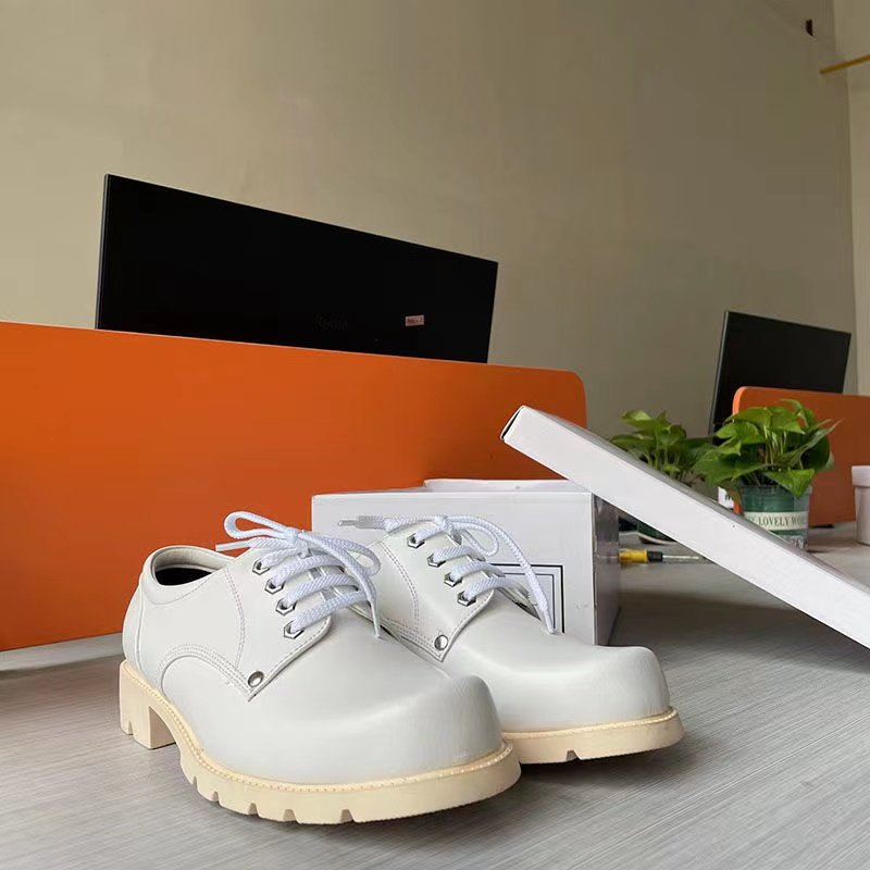 02White leather shoes new superfiber wear wear low heel boots pure white round head casual performance leather shoes low