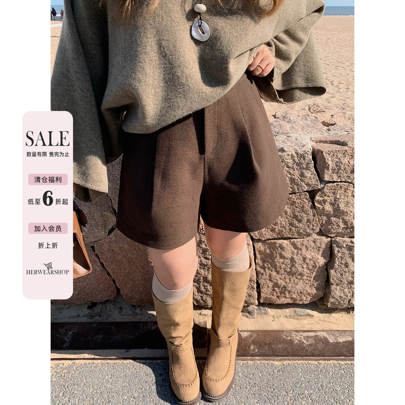 Herwear Versatile Shorts for Slightly Chubby Women, Slimming Two-Tone Semi-Elastic Waist Wide-Leg Woolen Casual Shorts, Plus Size Herwear Versatile Shorts for Slightly Chubby Women, Slimming Two-Tone Semi-Elastic Waist Wide-Leg Woolen Casual Shorts, Plus Size