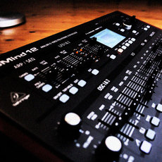 Аналоговый синтезатор 【噪音商店】behringer deepmind 12d 合成器