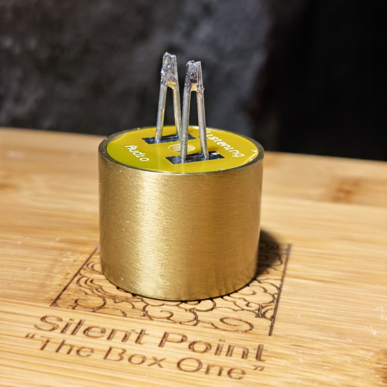 Beautiful sound filtering nuclear body black hole ground box parallel power treatment purifying fever hifi sound denoising Metacosmos