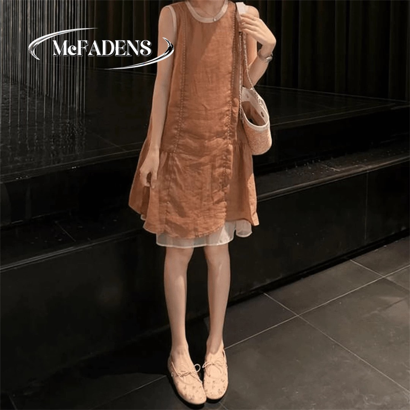 Hong Kong Style Lazy Chic Color-Blocking Fake Two-Piece Dress, Summer Fashion Design, Loose Sleeveless Tank Dress, Trendy Hong Kong Style Lazy Chic Color-Blocking Fake Two-Piece Dress, Summer Fashion Design, Loose Sleeveless Tank Dress, Trendy