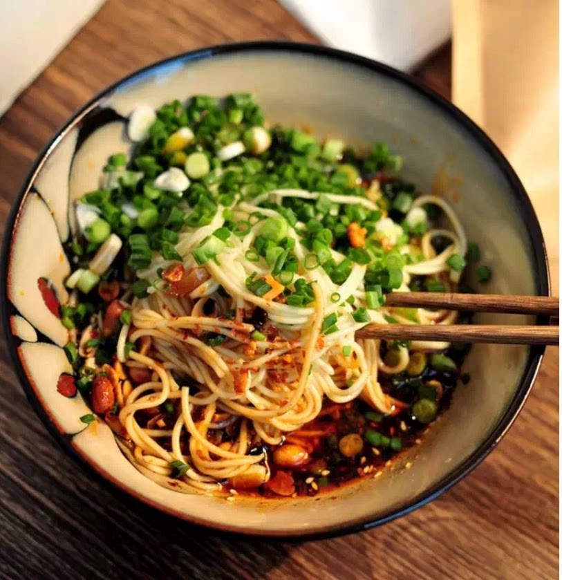 Uncle La Boom authentic Chongqing cuisine single dog spicy noodles convenient instant alkaline water with dry ingredients 5 soup 5