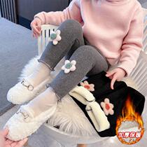 Baby girl one piece velvet leggings outside wearing winter clothes girls 2021 new plus plus long pants little girl thick pants