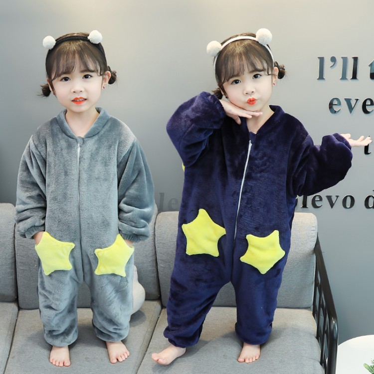 Baby boy's sleepwear, autumn and winter ladies' flannel flannel khaclothes climbing suit women's thickened anti-kicks are taken by the family