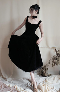 Fairy dog tail flower niche high-end little black dress