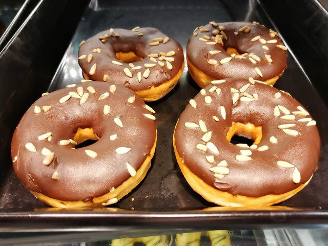 全面屏有4镜头！华为nova 2s评测