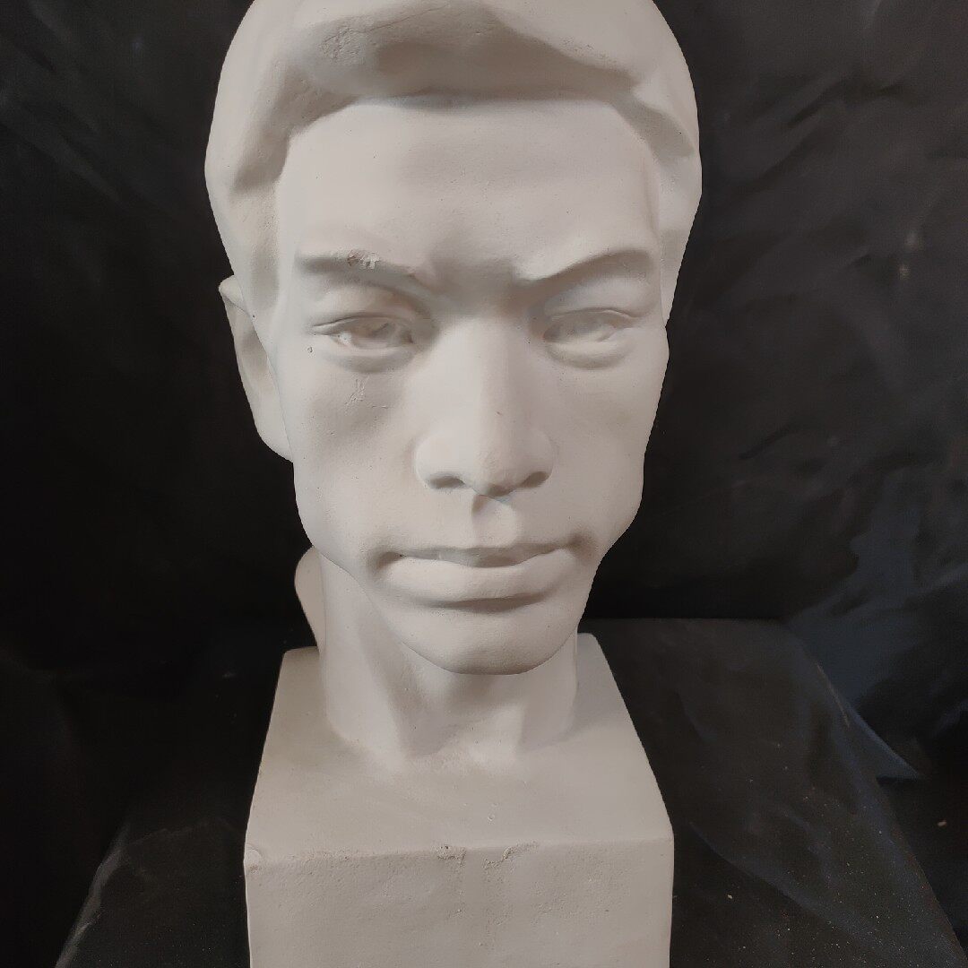 Sichuan youth plaster statue high 50CM plaster teaching aids art sketch painting art sketch still life