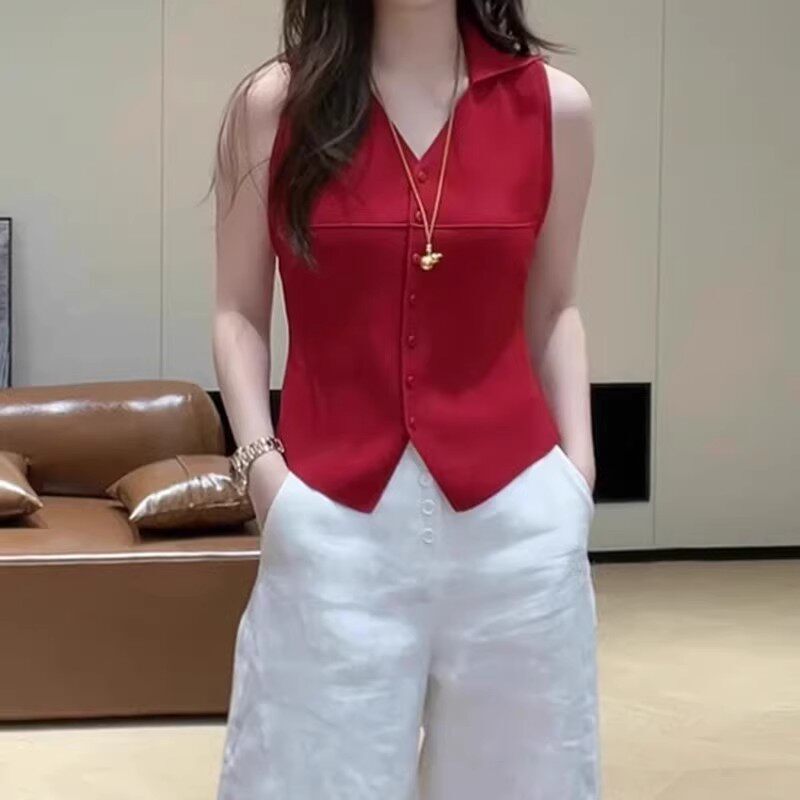 Artistic Retro Red Polo Collar Sleeveless Knitted Cardigan for Women, New Summer Slim Fit Belly-Covering Vest Top