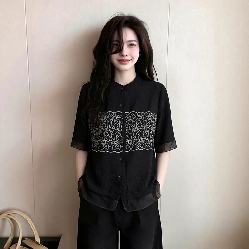 Plus-Size Trendy Short-Sleeve Embroidered Shirt for Women, 2026 New Summer Style, Loose and Unique, Super Stylish Top