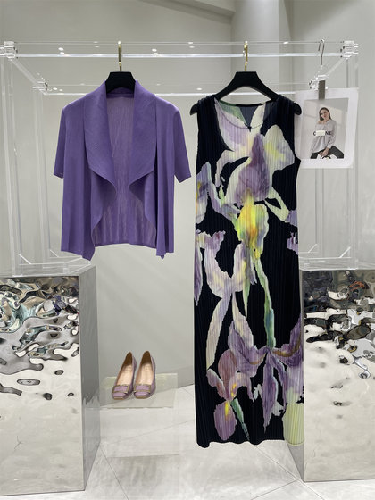 锦妃妈妈春装夏装中老年褶皱大码女装端庄大气裙子气质连衣裙套装