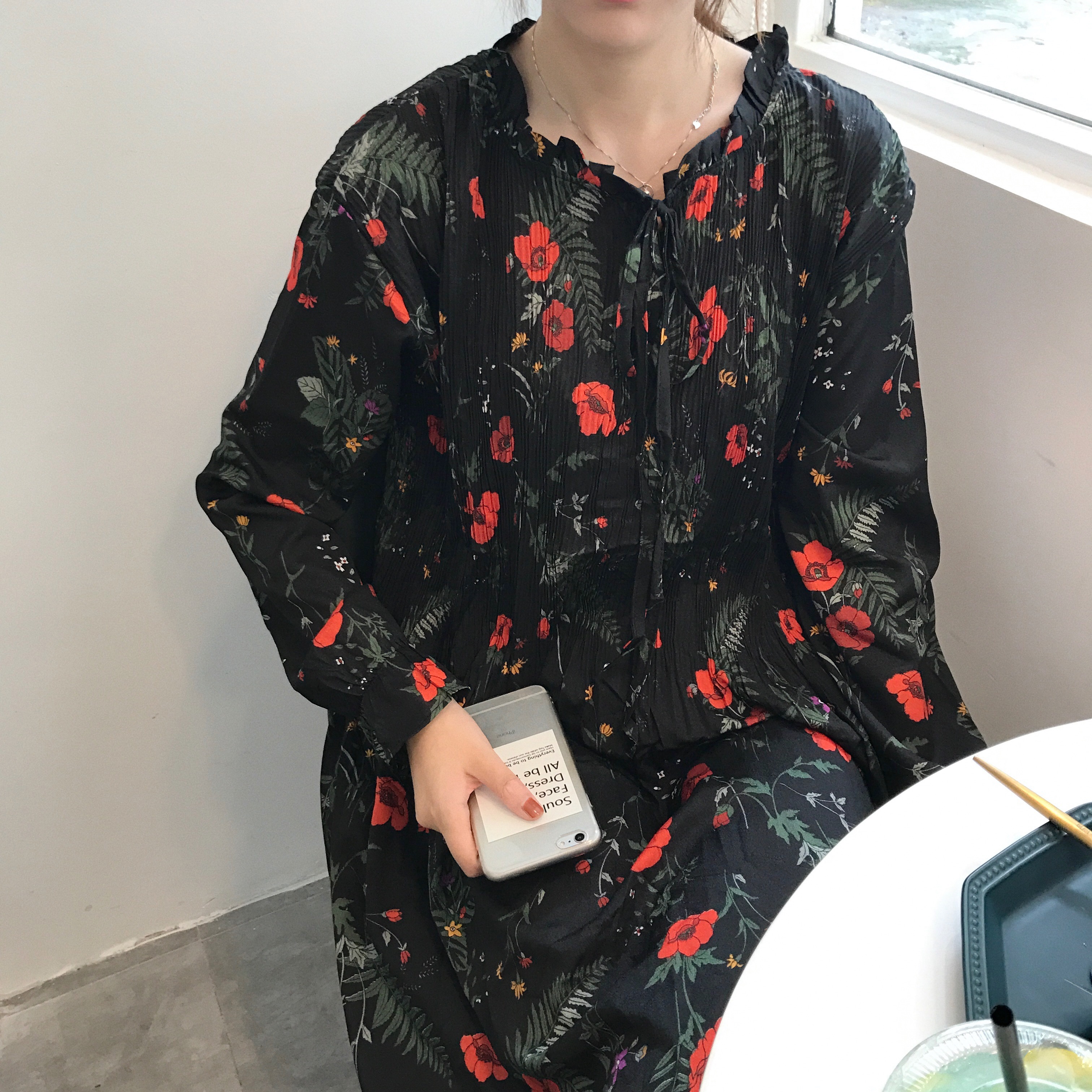 孙啦啦印花连衣裙2017秋冬季喇叭袖雪纺长裙韩范甜美大花chic女裙