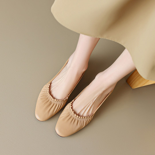 Italy Corso Venezia~ Genuine Leather Round-Toe Pleated Shallow Mouth Single Shoes for Women, New Spring Style, Versatile Thick Mid-Heel Shoes