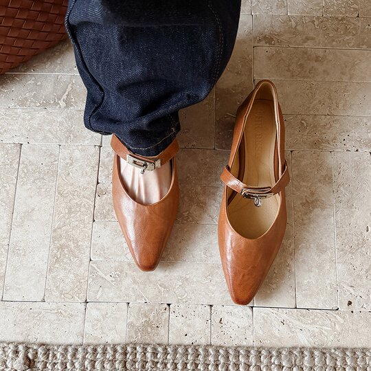 Italian Corso Venezia~ Genuine Leather Mary Jane Shoes for Women, Retro Style with Single Buckle, Pointed Toe, Chunky Heel, Comfortable