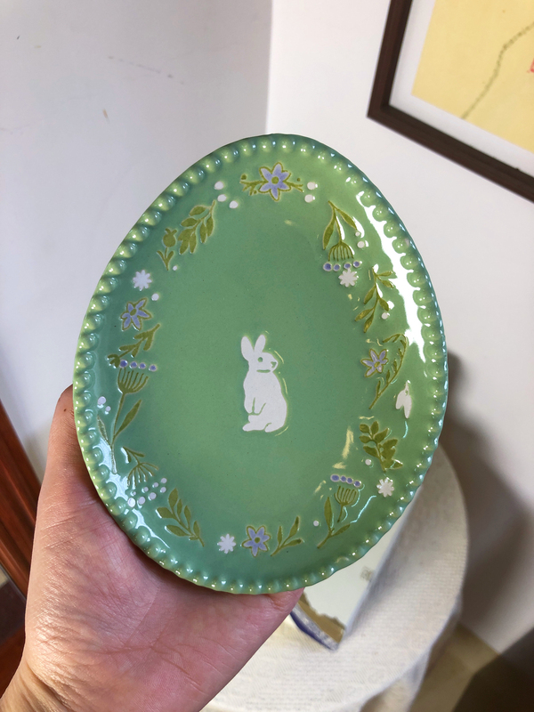 Japanese-Style Ceramic Underglaze Relief Hand-Painted Tableware Green Cute Rabbit Oval Plate Length 15 ㎝