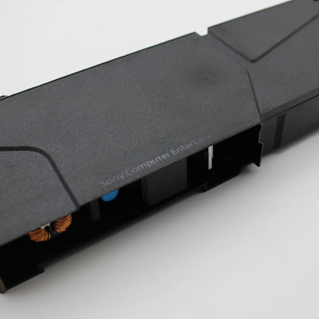 Trò chơi video Moore [cung cấp năng lượng tích hợp PS4 gốc] Cung cấp năng lượng máy chủ ADP-240AR - PS kết hợp dây sạc dự phòng