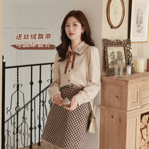 Suiben long-sleeved shirt womens 2020 winter new design sense niche lapel embroidered base shirt detachable lace-up shirt