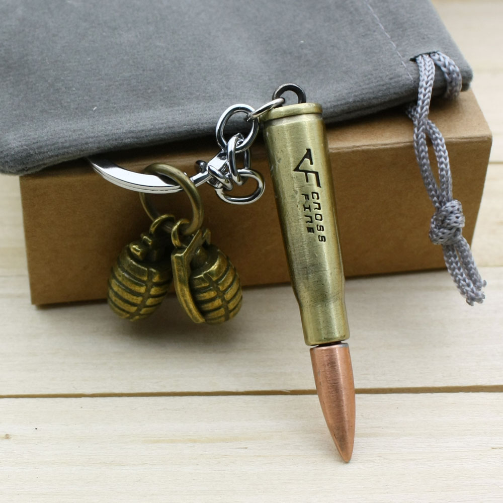 Creative bullet grenade keychain jewelry metal model pendant men's classic retro military souvenir