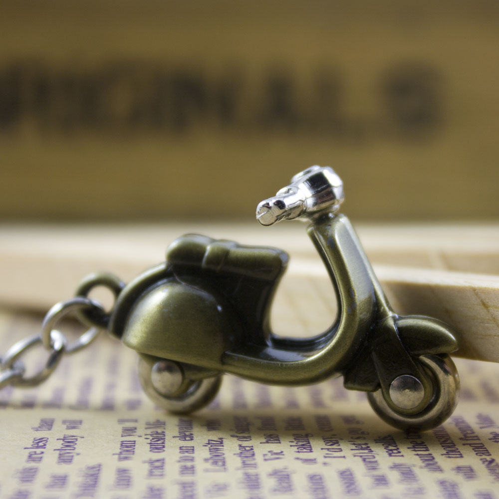 Mini electric car cute female electric motor car safety helmet model key buckle personality pendant metal upscale movable