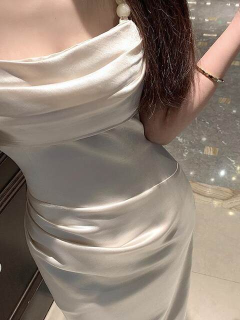 Hollinna backless swing collar satin suspender dress women's spring and autumn 2025 new high-end U-neck long skirt