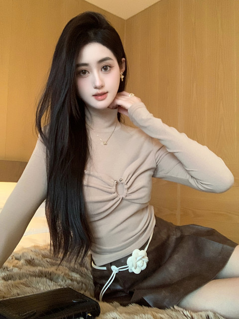 Hollinna High-Neck Knitted T-Shirt for Women, Spring, Autumn, and Winter 2025 New Design Versatile Twist-Knot Base Shirt Top