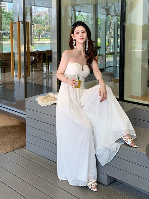 Hollin Stylish White Tube Top for Women, Summer Outerwear with Chest Pad, Unique Design, Trendy for Beach Vacation