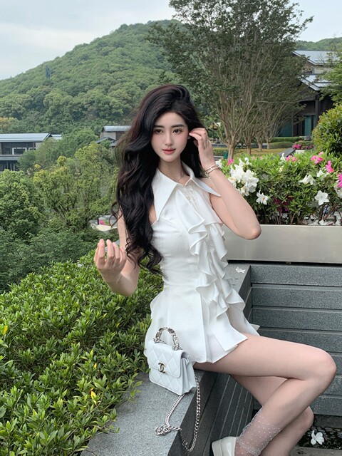 Hollinna Ruffled Shirt Women's 2025 Spring and Summer 2025 New Designer Sleeveless Mid-Length Top Shirt