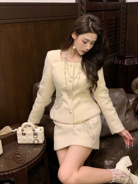 Hollinna New Chinoiserie Woolen Suit Skirt for Women Autumn and Winter 2025 New Elegant and High-End Two-Piece Set