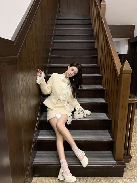 Hollinna New Chinoiserie Woolen Suit Skirt for Women Autumn and Winter 2025 New Elegant and High-End Two-Piece Set